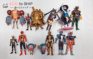 届いたフィギュアや人形２