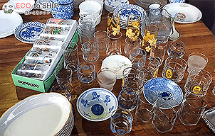 届いたお皿やお椀などの食器類 １２