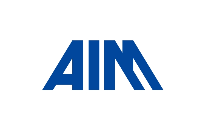 エイム電子株式会社様より衣類をご寄付いただきました♪