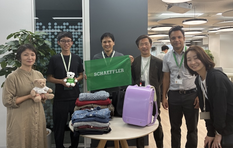 シェフラージャパン株式会社様より衣類やぬいぐるみ、ランドセルをご寄付いただきました♪